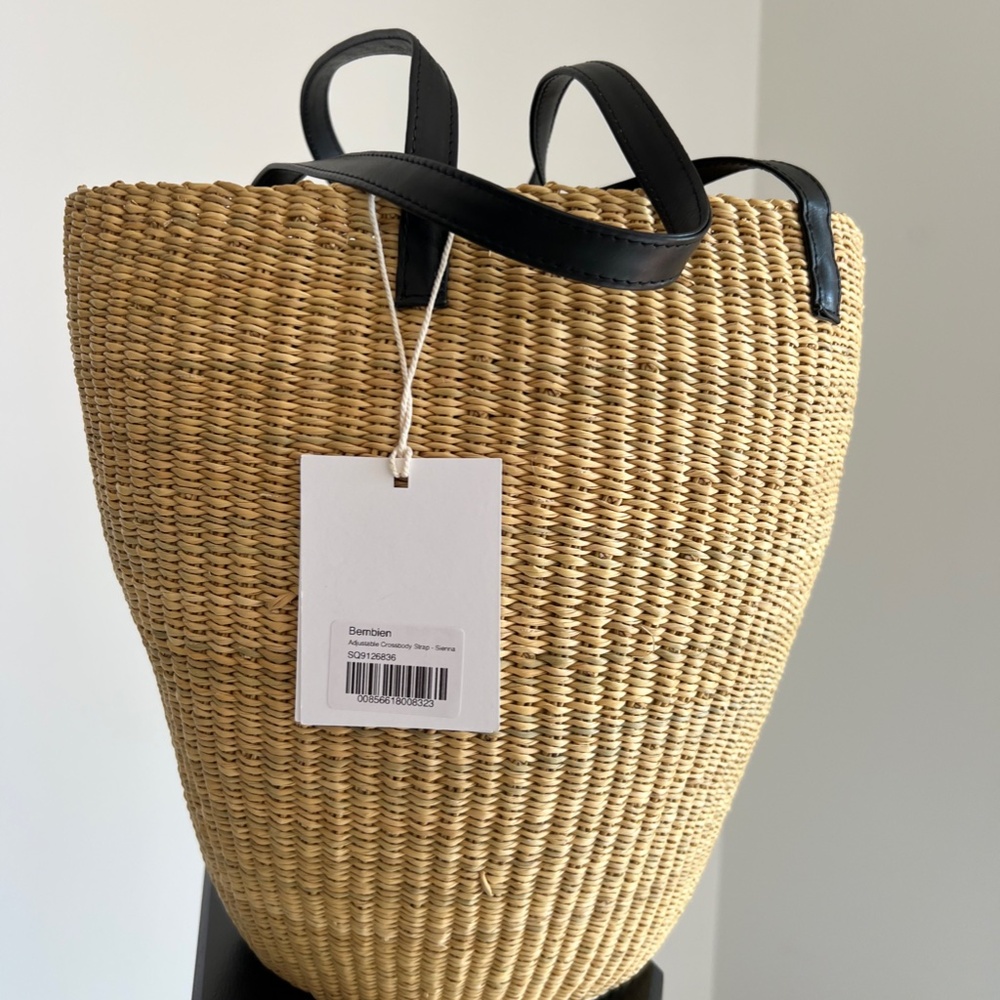 Bembien Natural Woven Tote with Black Handles - Picture 4 of 10